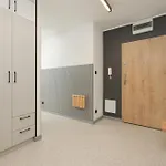 Grey - - Basen - - Parking- Taras Apartament