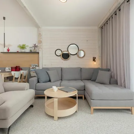 Apartment Grey - - Basen - - Parking- Taras