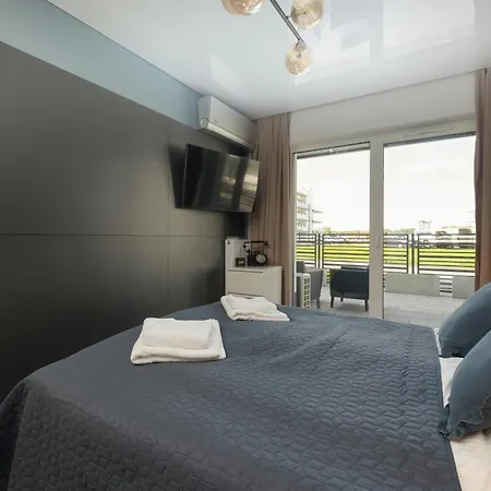 Apartment Grey - - Basen - - Parking- Taras Dziwnow