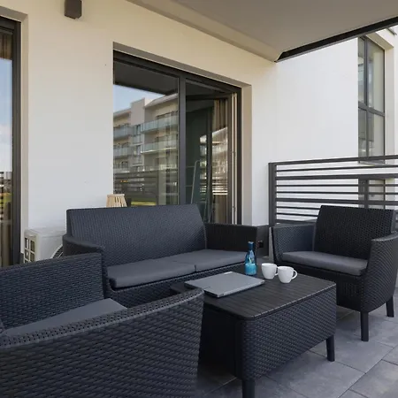 Apartment Grey - - Basen - - Parking- Taras