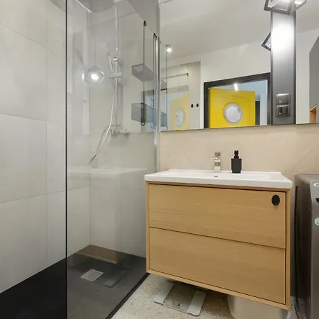 Grey - - Basen - - Parking- Taras Dziwnów