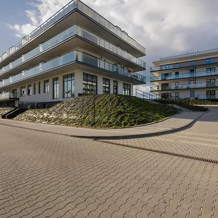Apartment Grey - - Basen - - Parking- Taras Dziwnow