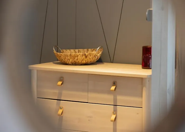 Grey - - Basen - - Parking- Taras *