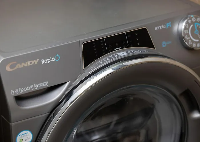 Grey - - Basen - - Parking- Taras