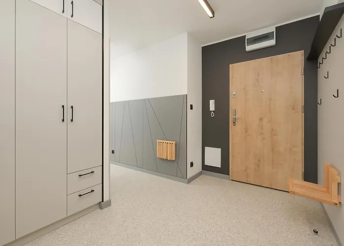 Grey - - Basen - - Parking- Taras Apartamento