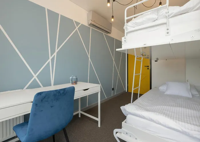 Grey - - Basen - - Parking- Taras Apartamento Dziwnów